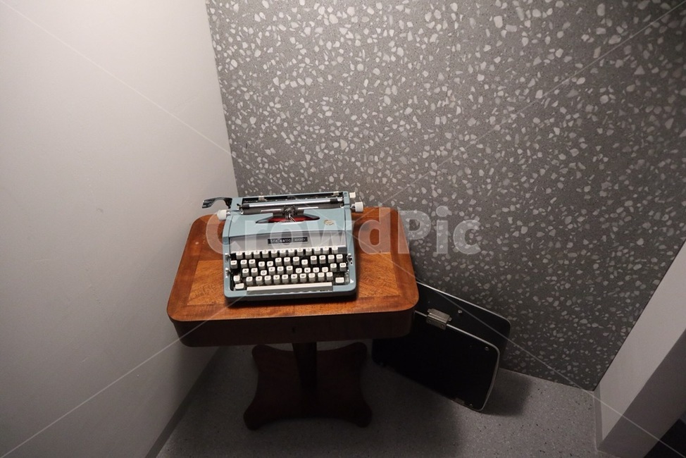 전화,빈티치,타자기,카페,틱톡,감성,필름카메라,사물,물건,오브젝트,thing,object,matter