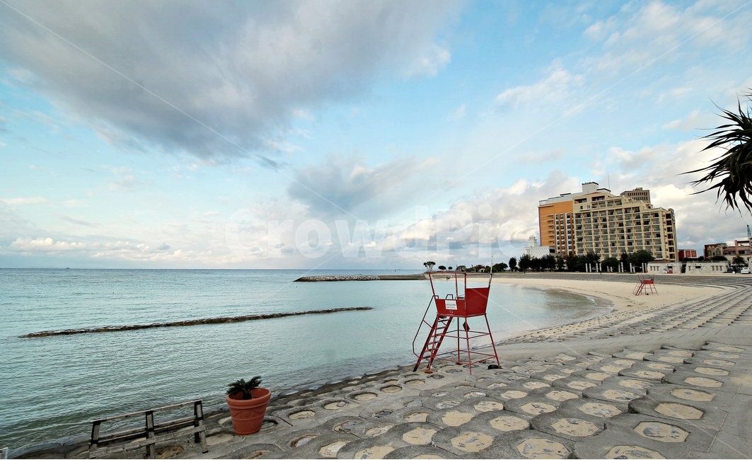 해안,바다,해변,beachguard,의자,풍경,beach,cloudy,sky,blue,아침,landmark,landscape,자연,풍경,nature,landscape,해외,외국,세계,foreign,oversea,world,세계자연풍경,해외자연풍경,외국자연풍경,world nature landscape,walkway,보도,path,통로,pavement,포장,sidewalk,flagstone,판석