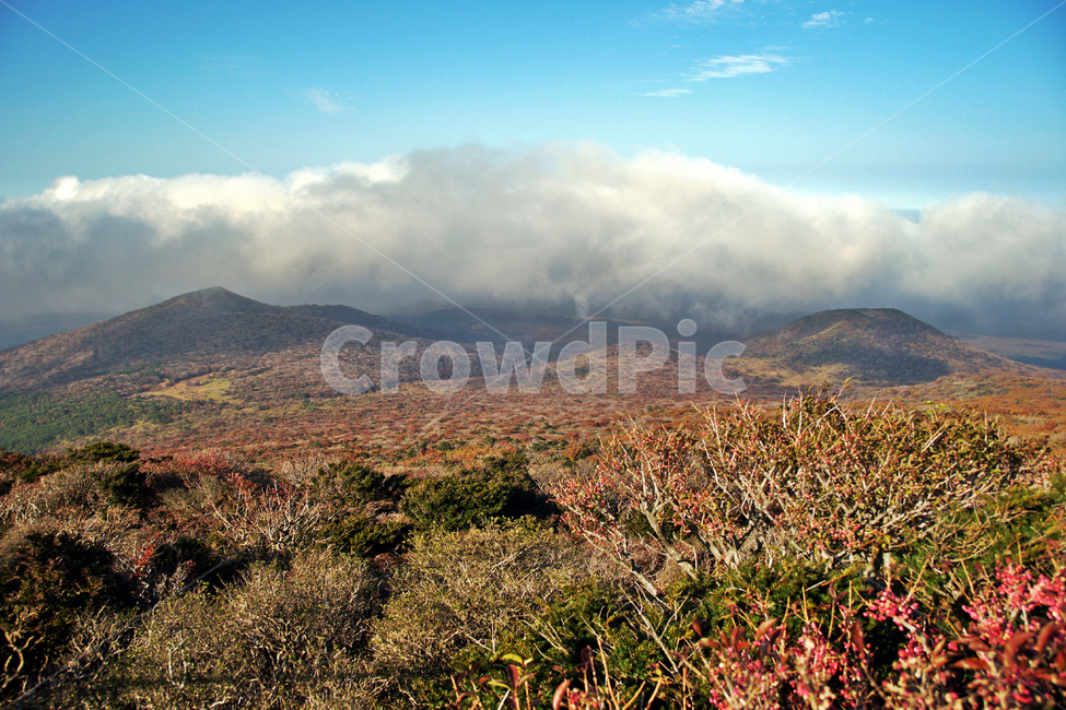오름,한라산,영실코스,제주도,한라산국립공원,가을,계절,구름,가을,계절,fall,autumn,season,nature,자연,plateau,고원,outdoors,옥외