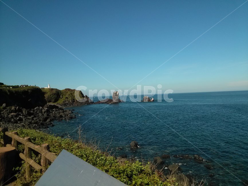 제주도,바다,해안,절벽,하늘,자연,자연,풍경,nature,landscape,한국자연풍경,한국자연경관,korea nature landscape,제주도,jeju,jeju island,promontory,곶,land,땅,outdoors,옥외