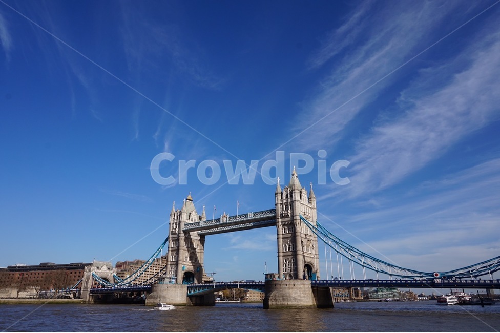 타워브릿지,하늘,구름,배경,런던,랜드마크,landmark,tourist attraction,해외,외국,세계,foreign,oversea,world,세계랜드마크,해외랜드마크,외국랜드마크,world landmark,world tourist attraction,건축물,건물외관,exterior,building,structure,architecture,construction,건물,bridge,다리