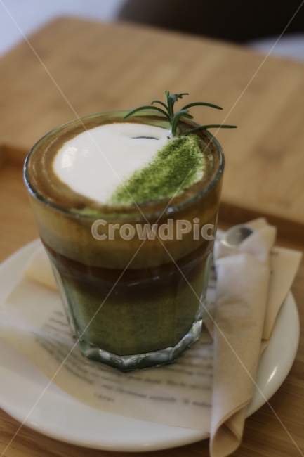 커피,coffee,그린슈페너,그린티,녹차맛,감성,음료수,drink,beverage,커피,카페,coffee,cafe