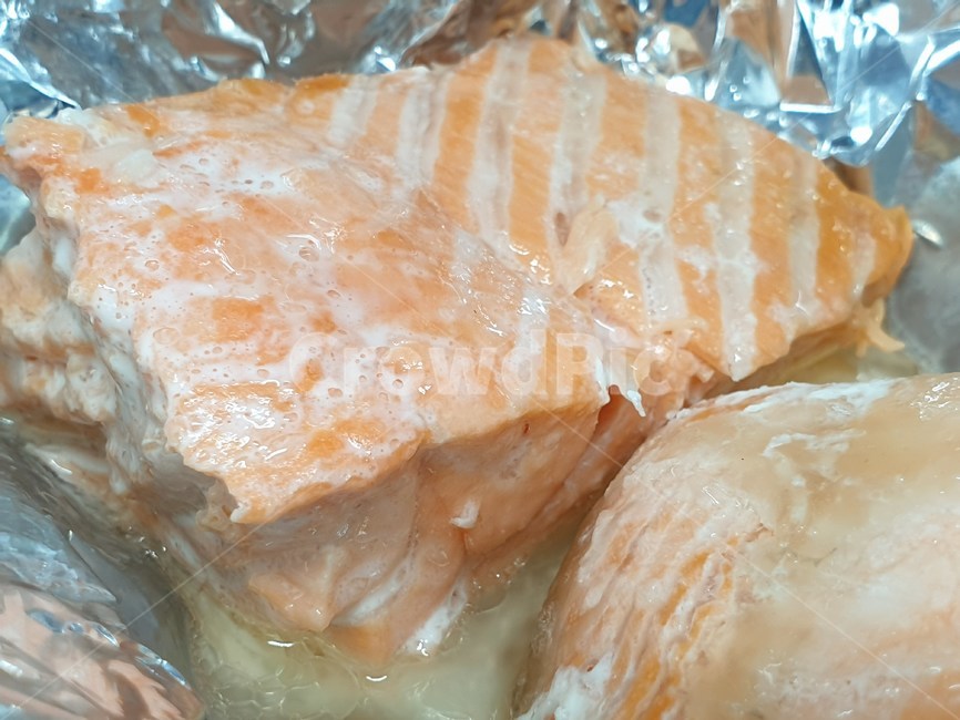 연어,salmon,연어구이,연어스테이크,은박지,식자재,식재료,food,음식,seafood,물고기,생선,사물,오브젝트,object,반찬,수산물,해산물,음식,식재료,요리,food,cook,meal,dishes,food reserves