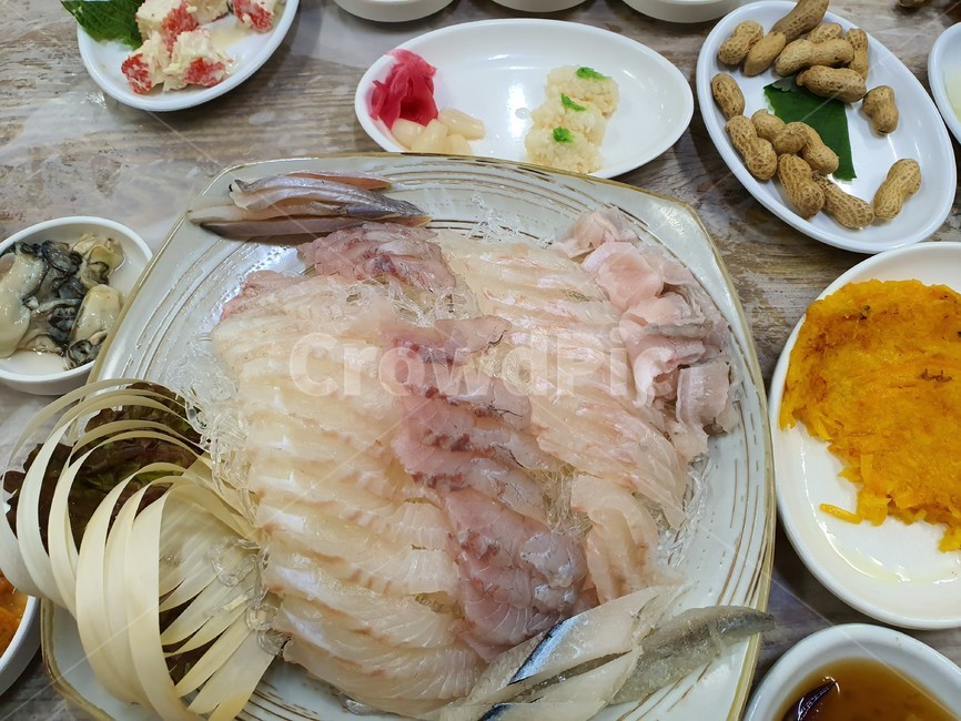 food,식재료,요리,seafood,회요리,회,수산물,광어,우럭,농어,해산물