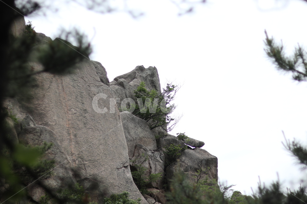 바위,용봉산,봄,초록,풍경,맑음,자연,풍경,nature,landscape,한국자연풍경,한국자연경관,korea nature landscape,cliff,낭떠러지,outdoors,옥외