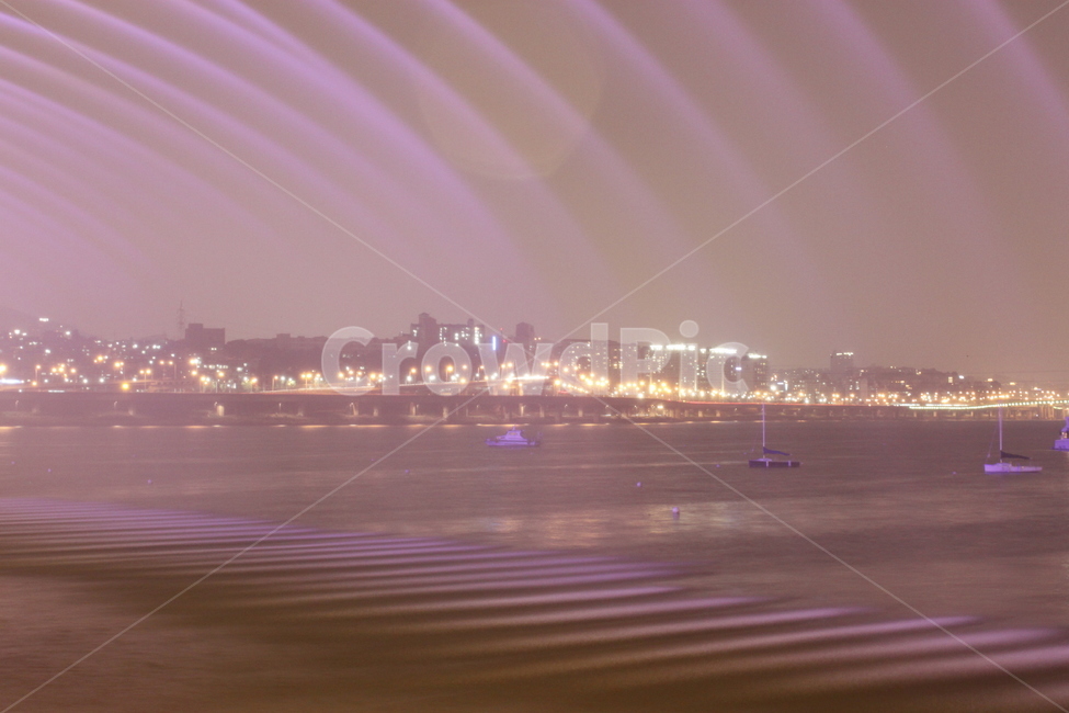 반포대교,분수,대교분수,물줄기,어둠,분수쑈,빛,빛과어둠,핑크빛,한강