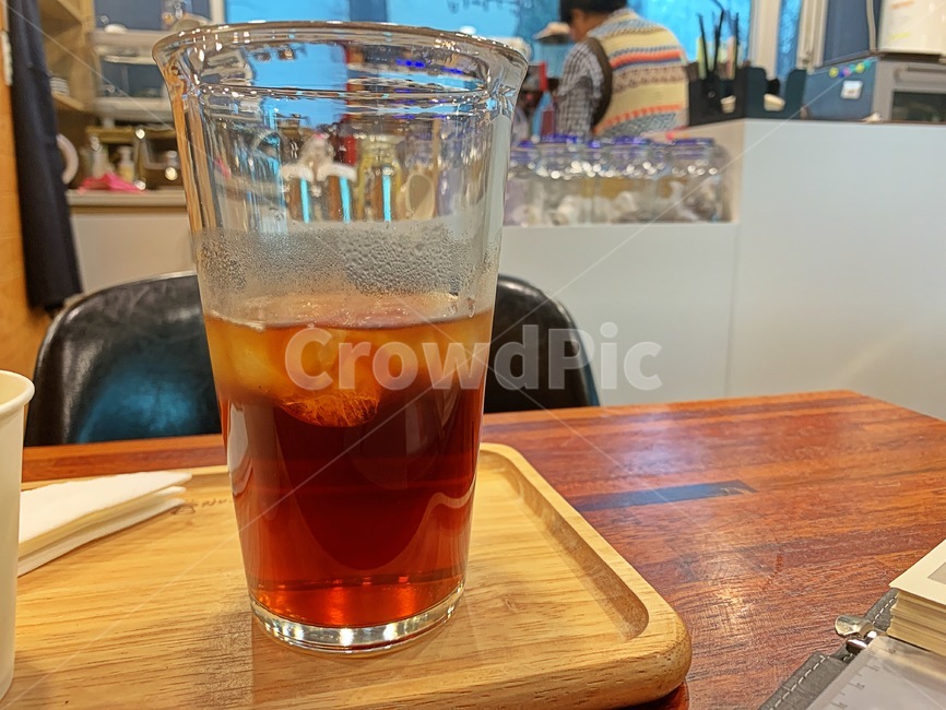 핸드드립,커피,카페,아이스아메리카노,유리잔