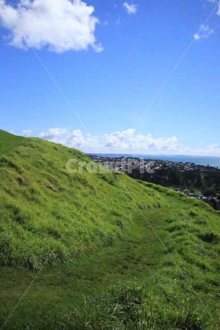 자연,nature,파란하늘,bluesky,mountain,grass,green,잔디,산,blue,파란,푸른,구름,초록,자연,풍경,nature,landscape,slope,경사,outdoors,옥외,plant,식물,field,들,grassland,목초지