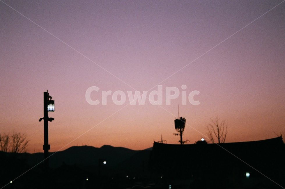노을,가로등,나무,교촌마을,맑은하늘,경주,자연,풍경,nature,landscape,실루엣,그림자,silhouette,shadow,감성,sensible,feeling