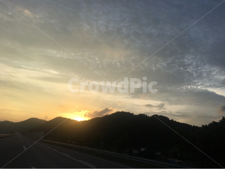 자연,석양,풍경,여름,하늘,구름,자연,풍경,nature,landscape,road,도로,outdoors,옥외,freeway,고속 도로,highway,고속도로