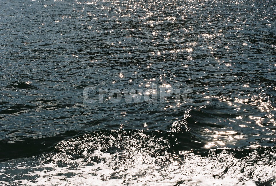 바다,파도,반짝,물보라,물,sea,water,자연,풍경,nature,landscape,감성,sensible,feeling,휴식,힐링,rest,relaxation,healing,outdoors,옥외,ocean,대양