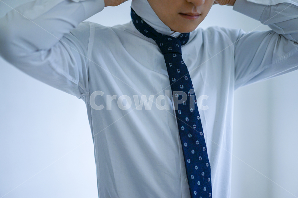 셔츠,와이셔츠,정장,넥타이,tie,apparel,남성,남자,옷,의류,블루셔츠,양복,사람,인물,인간,human,person,남성,남자,man,male,비즈니스,사업,business,service,work