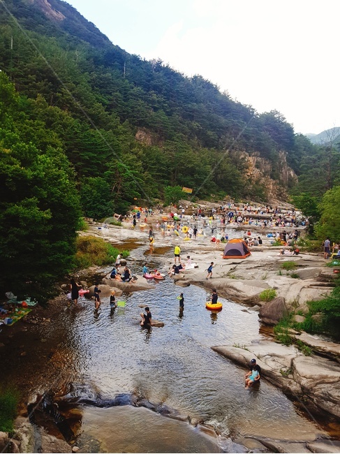 계곡,물놀이,여름,자연,풍경,여름,계절,summer,season,사람들,대중,군중,other people,crowd,여행,휴가,traveling,vacation,trip,water,물,nature,outdoors,옥외