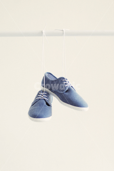 신발류,shoe,운동화,의류,clothing,구두,footwear
