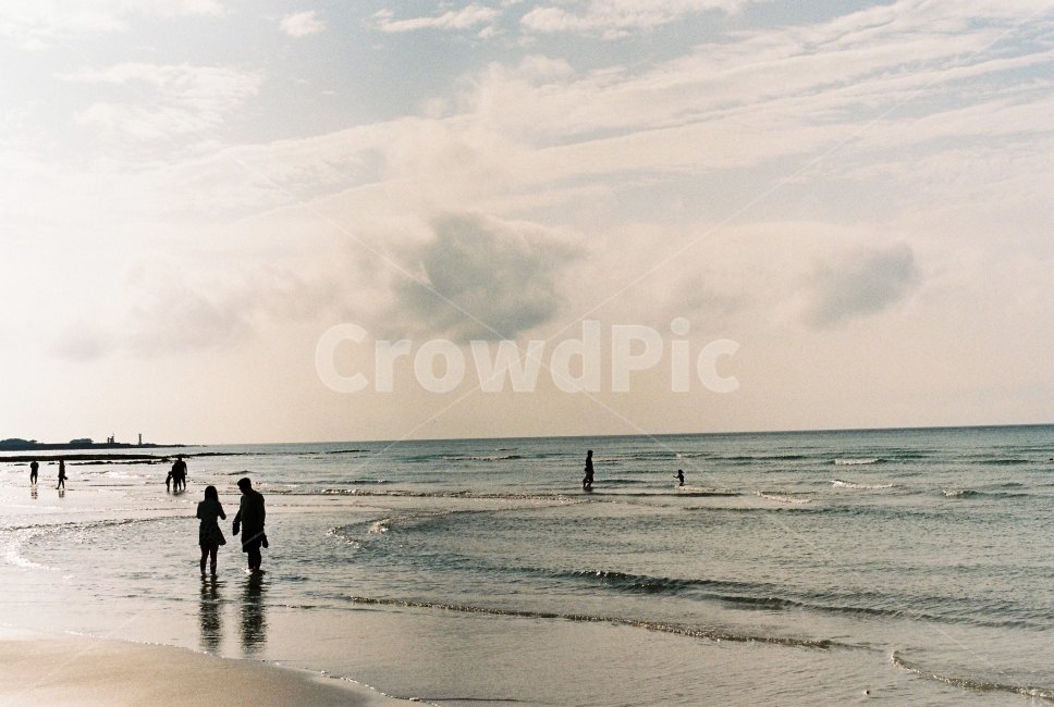 필름사진,제주,협재,협재바다,그림자,해변,바다,beach,sea,사람들,대중,군중,other people,crowd,인물실루엣,사람실루엣,character silhouette,human silhouette,감성,sensible,feeling,person,사람,human,인간