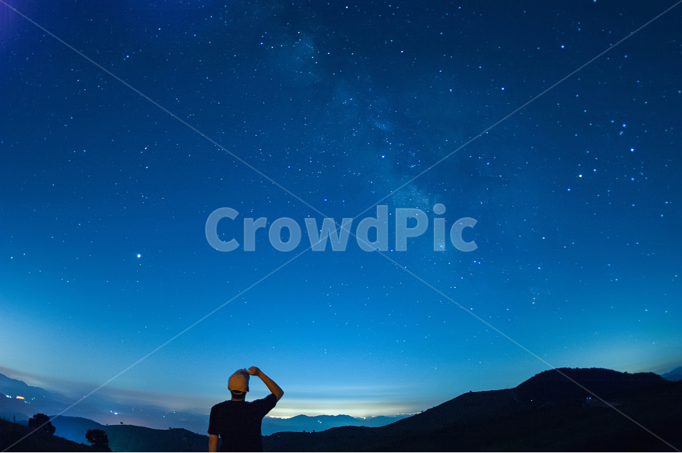 자연,풍경,별,야경,은하수,야경,밤,풍경,nightscape,night,landscape,사람,인물,인간,human,person,남성,남자,man,male,nature,outdoors,옥외,universe,우주,astronomy,천문학,outer space,대기권 밖,starry sky,별이 빛나는 하늘