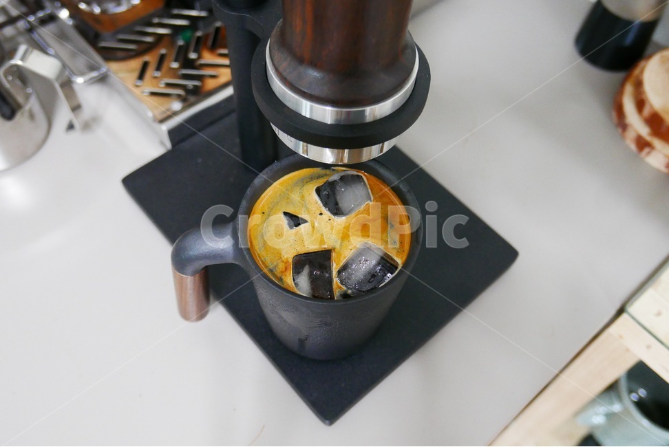 홈카페,커피,원두,espresso,에스프레소,수동머신,수동에스프레소머신,커피,카페,coffee,cafe