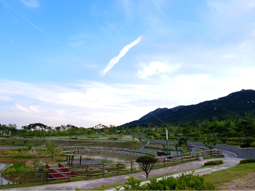 홍예공원,공원,구름,파랑하늘,풍경,봄,자연,풍경,nature,landscape,outdoors,옥외