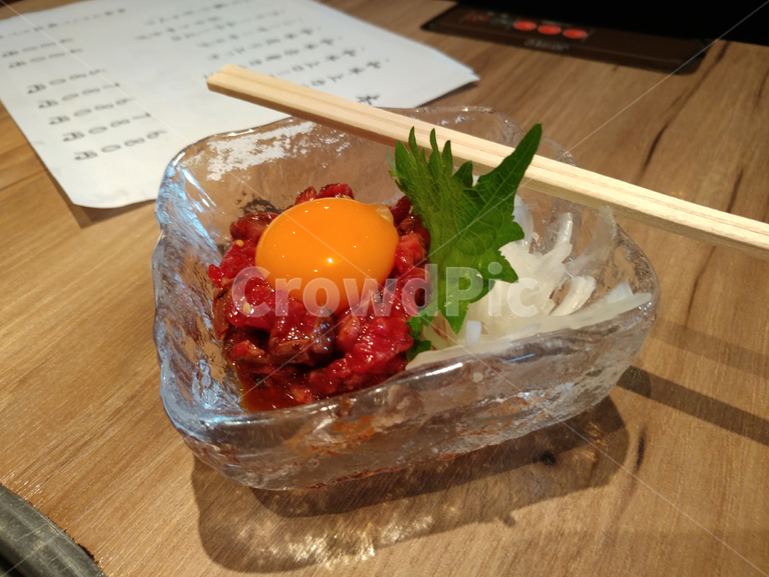 음식,육회,계란노른자,젓가락,유리그릇,빨간,육류,food,음식,식재료,요리,food,cook,meal,dishes,food reserves