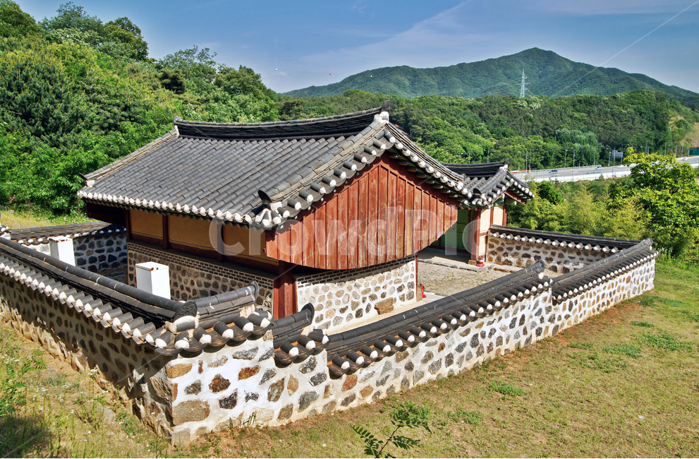 사당,임영대군,의왕시,경기도문화재자료제98호,고건축,이구,제사,맞배지붕3칸,돌담,한국전통,한국문화,korean traditional,korean culture