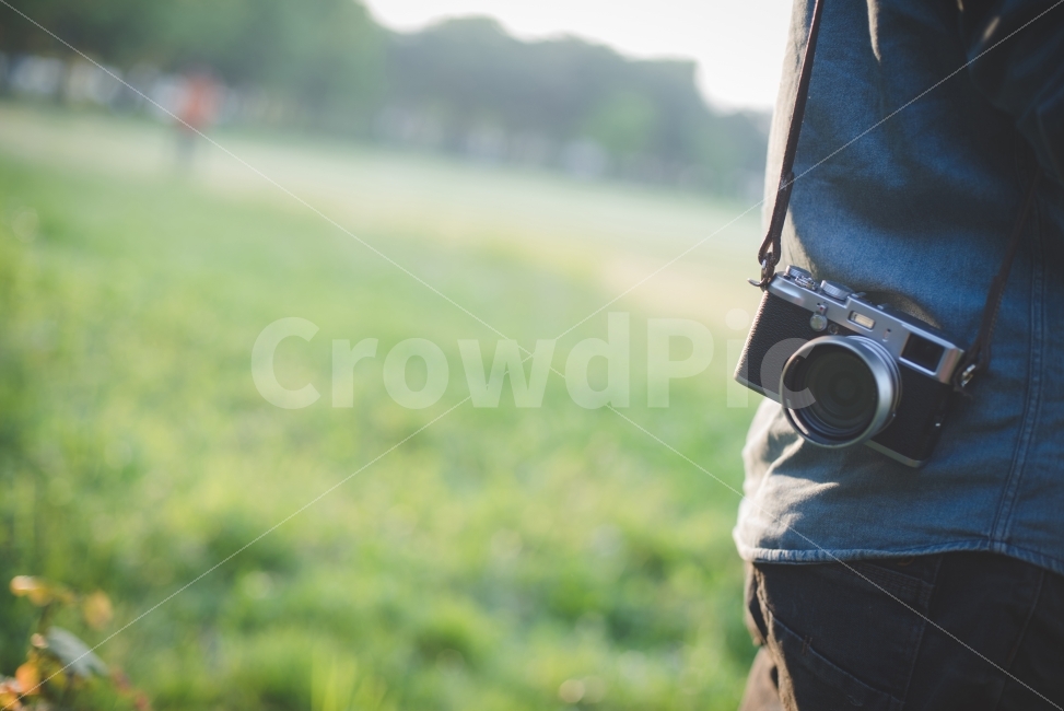 카메라,오후,사진작가,감성,필름카메라,남자,사람,자연,따뜻한,취미,감성사진,스냅,그리움,떠나다,camera,man,person,nature,warm,sensitive,사람,인물,인간,human,person,사진작가,포토그래퍼,photographer,감성,sensible,feeling,사물,물건,오브젝트,thing,object,matter