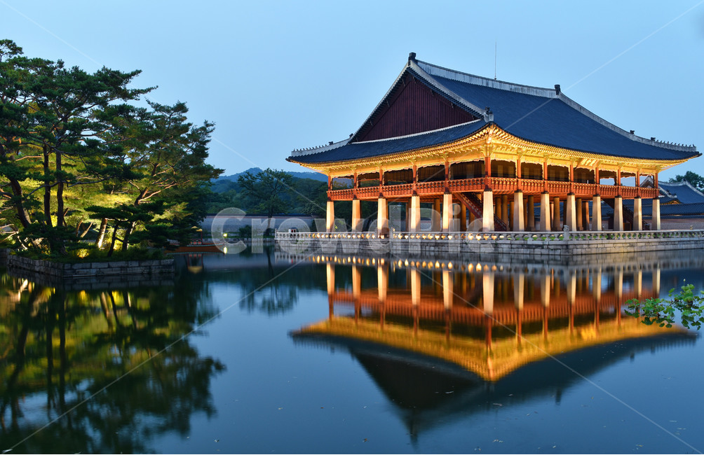 경복궁,경희루,야간개장,한국의미,야간사진,야경,밤,풍경,nightscape,night,landscape,한국전통,한국문화,korean traditional,korean culture,랜드마크,landmark,tourist attraction,한국랜드마크,한국관광지,한국명소,korea landmark,korea tourist attraction,건축물,건물외관,exterior,building,structure,architecture,construction,건물