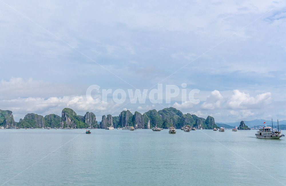 보트,구름,선박,배,하늘,베트남,관광지,바다,하롱베이,교통,boat,세계문화유산,자연,풍경,자연,풍경,nature,landscape,해외,외국,세계,foreign,oversea,world,세계자연풍경,해외자연풍경,외국자연풍경,world nature landscape