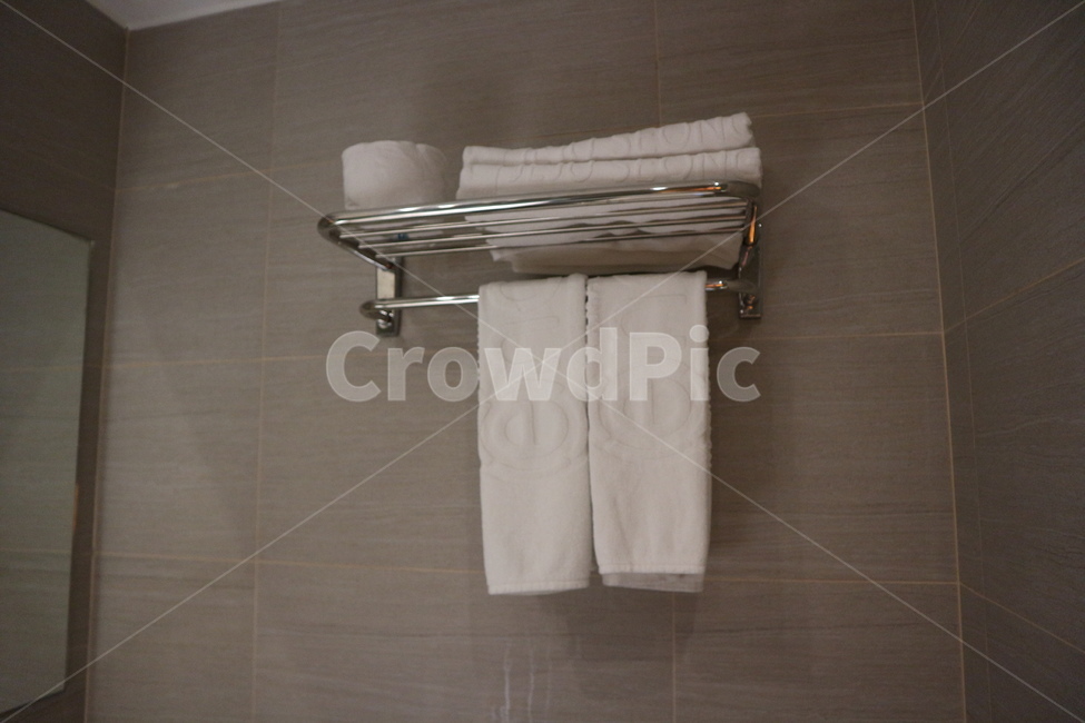 욕실,수건,화장지,호텔,숙소,인테리어,실내디자인,hotel,rooms,실내인테리어,정리정돈,정리,휴지,화장실,타월,bed,interior,healing,rest,interiordecoration,towel,bathroom,theorem,restroom