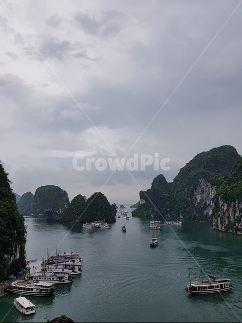 외국,섬,베트남,배,바다,자연,풍경,nature,landscape,해외,외국,세계,foreign,oversea,world,세계자연풍경,해외자연풍경,외국자연풍경,world nature landscape,교통,교통수단,traffic,transportation,outdoors,옥외,land,땅,water,물,shoreline,해안선,sea,ocean,대양,vehicle,차량,boat,보트,coast,연안