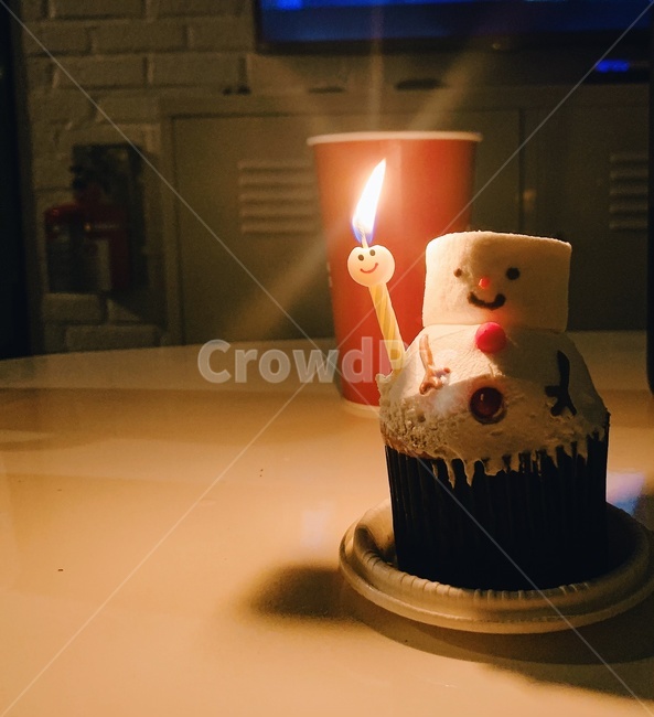 dessert,디저트,food,음식,케이크,cake,크림,스마일,초,생일초,생일케이크,웃자,눈사람,smile,cream