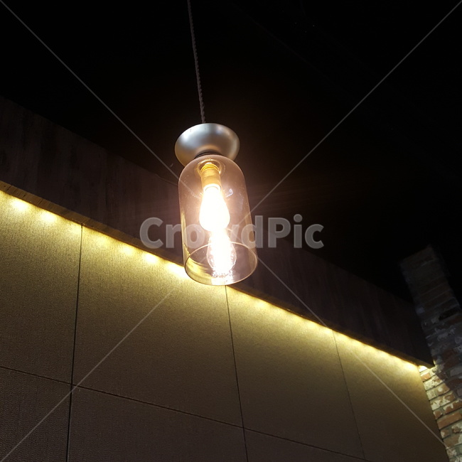 카페,조명,빛,light,cafe,전구,사물,물건,오브젝트,thing,object,matter