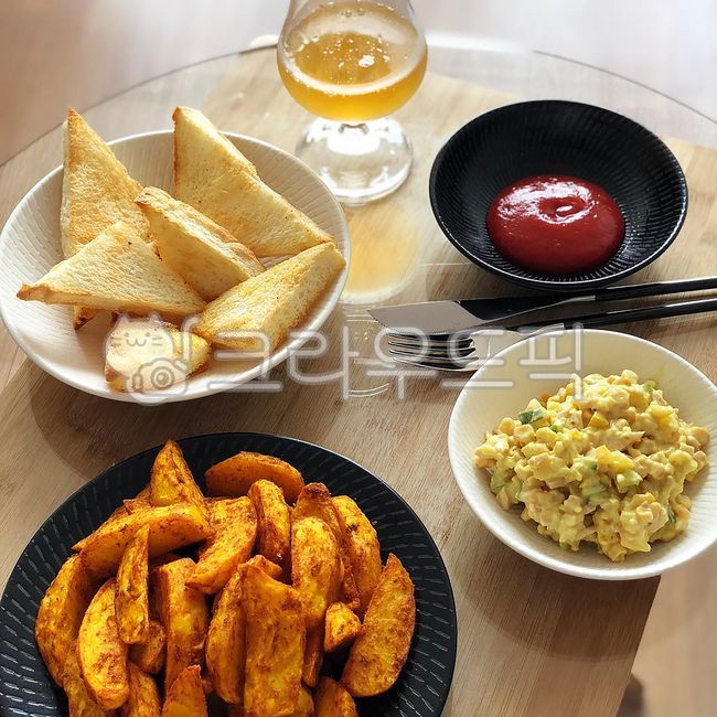 술안주,맥주,토스트,으깬에그,감자요리,음식,food,meal,식사,다이어트,건강,건강식,싱싱한,신선한