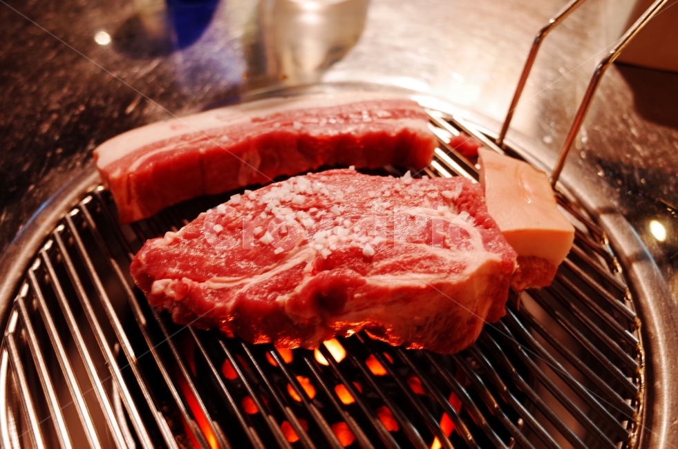 음식점,고기,삼겹살,통구이,한국음식,음식,food,돼지고기,음식,식재료,요리,food,cook,meal,dishes,food reserves,육류,고기,meat,한식,한국음식,한국요리,korean food,korean dishes,korean meal,korean cook