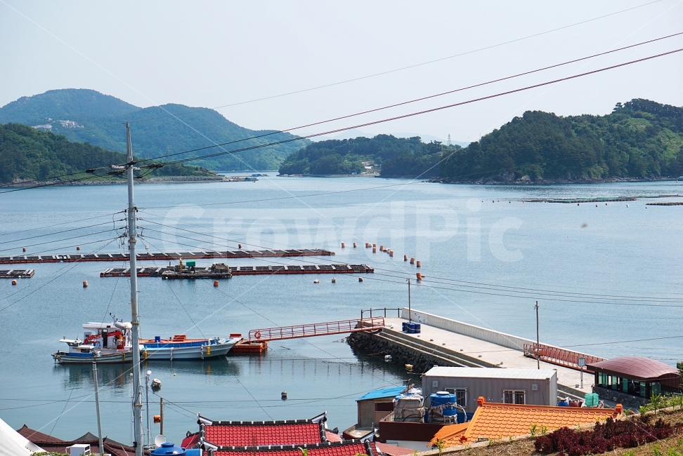 여행,travel,여행사진,국내여행,혼자여행,사진,배경사진,배경,이쁜사진,색감,색감좋은사진,풍경,풍경사진,통영,통영여행,섬,섬여행,만지도,항구,어촌,어촌마을,섬마을,바다,자연,풍경,nature,landscape,한국자연풍경,한국자연경관,korea nature landscape,산업,industry,industrial,어업,fishery,fishing industry,water,물,waterfront,워터 프론트,pier,교각,port,포트,watercraft,선박,transportation,교통,vehicle,차량
