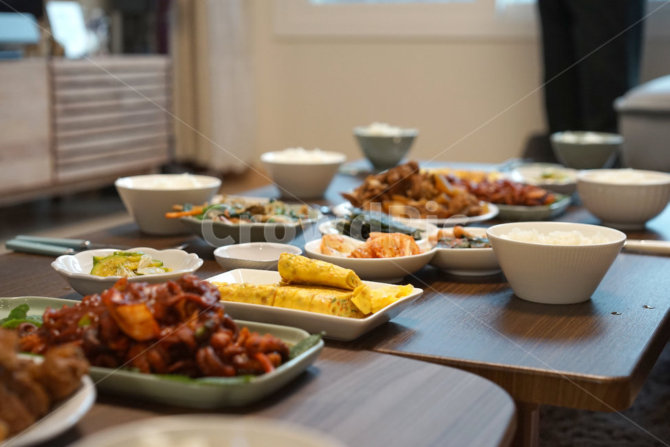 한식,집밥,밥,테이블,음식,요리,반찬,한국음식,가정식,백반,식사,음식,식재료,요리,food,cook,meal,dishes,food reserves,한식,한국음식,한국요리,korean food,korean dishes,korean meal,korean cook