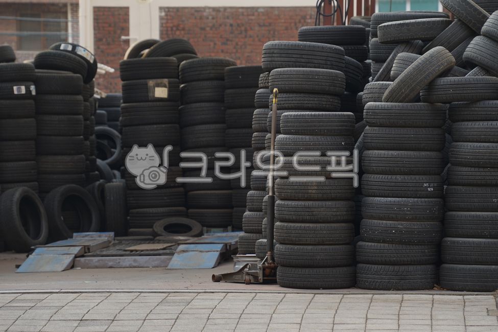 야외,도시,길거리,경치,실외,풍경,거리,바퀴,타이어,city,cityscape,landscape,outdoor,outdoors,scenery,street,tire,view