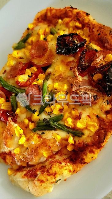 Pizza,square pizza,rectangular pizza,delicious food,restaurant pizza