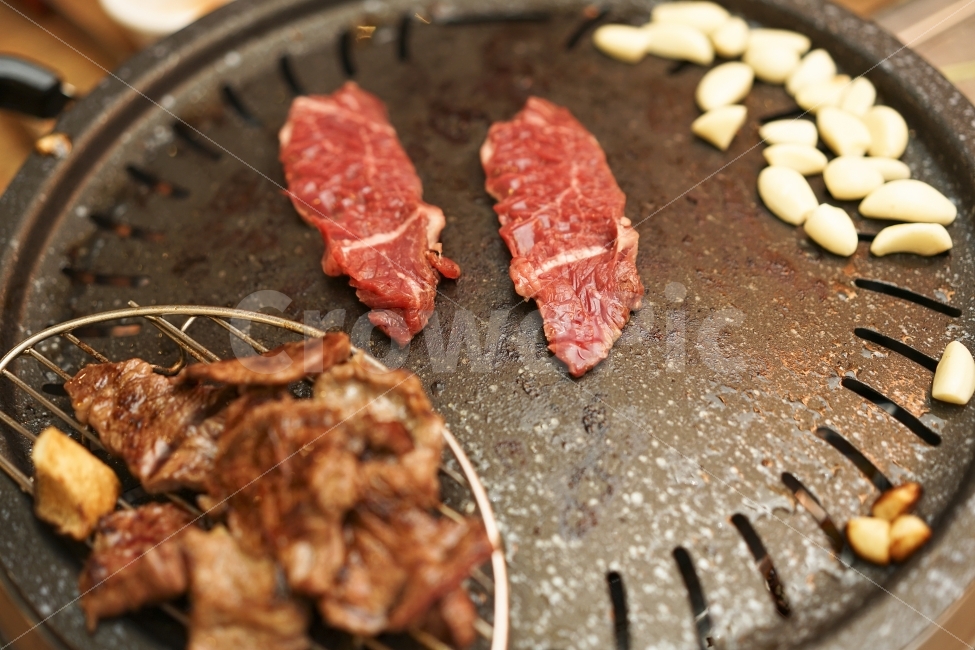 식사,고기,소고기,술자리,모임,육류,소,먹방,푸드,구이,만남,육즙,육질,맛집,풍미,한끼,한잔,토시살,식욕,음식,식재료,요리,food,cook,meal,dishes,food reserves,육류,고기,meat,한식,한국음식,한국요리,korean food,korean dishes,korean meal,korean cook