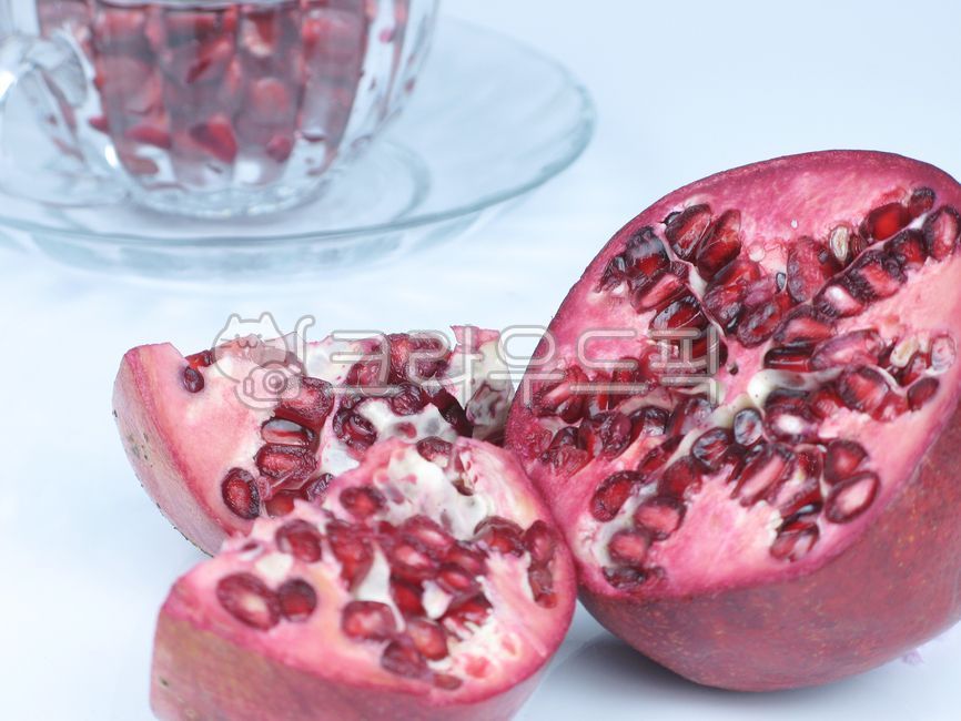 estrogen,fruit,tree fruit,tree,health,pomegranate tea,climacteric,fruits,pomegranate,plant,sulfation,Pomegranate