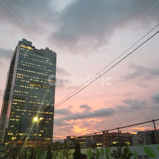 하늘,구름,저녁,불빛,건물,건축물,건물외관,exterior,building,structure,architecture,construction
