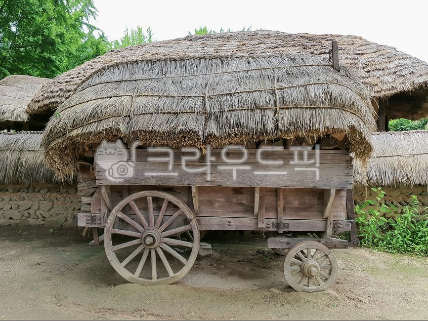 소달구지,전통문화,나무달구지,농촌,한국농촌,전통농업,짚단,전통마을,전통운송수단