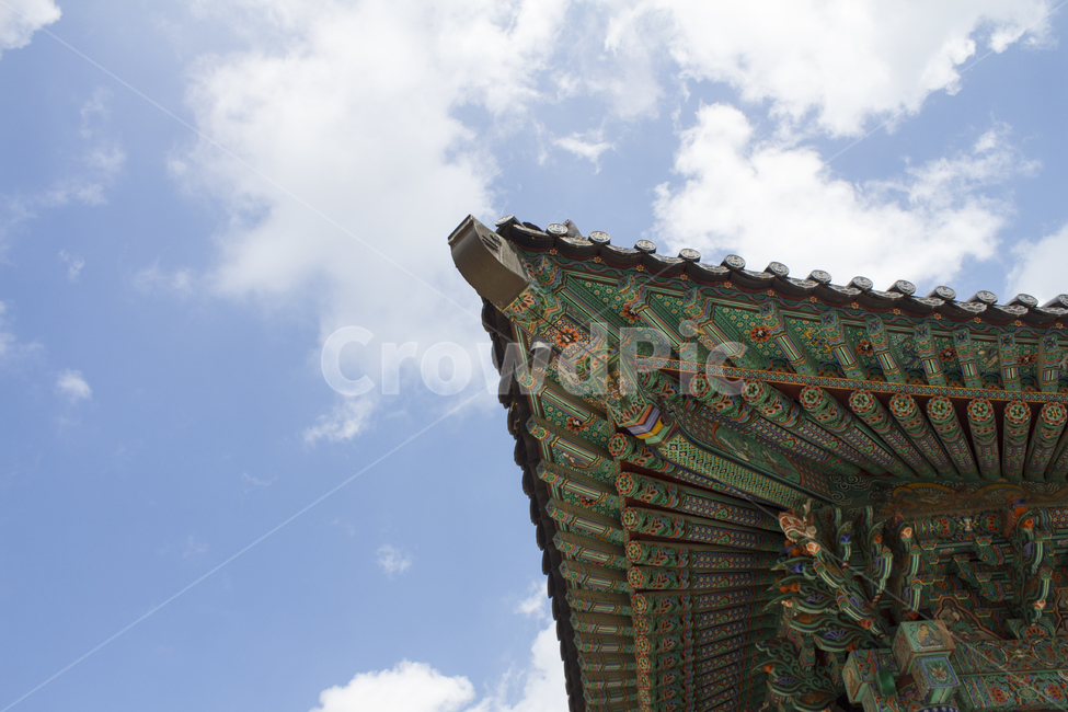 한옥,한국,전통,기와,지붕,백그라운드,배경,하늘,한국전통,한국문화,korean traditional,korean culture,건축물,건물외관,exterior,building,structure,architecture,construction