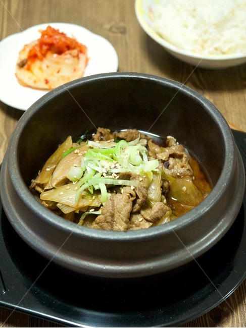 한국음식,식품,한국문화,음식,한국,배경,건강한식생활,웰빙,문화,아시아,아시아음식,접시,전통,한식,불고기,뚝빼기불고기,뚝빼기,소불고기,소고기,점심식사,음식,식재료,요리,food,cook,meal,dishes,food reserves,한식,한국음식,한국요리,korean food,korean dishes,korean meal,korean cook