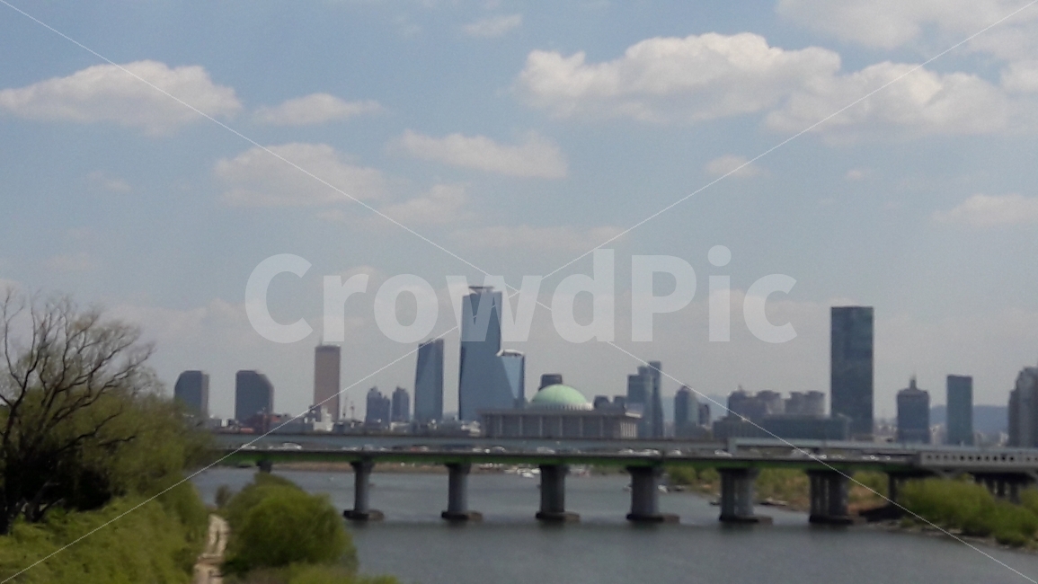 하늘,구름,다리,빌딩,물,도시,풍경,city,landscape,building,건물,metropolis,중심지,town,시티,urban,어반,office building,사무실 건물