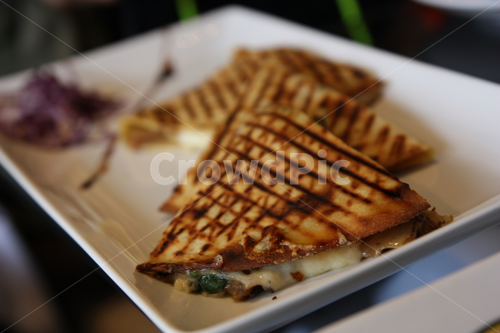 enchillada,food,paris,음식,엔칠라다