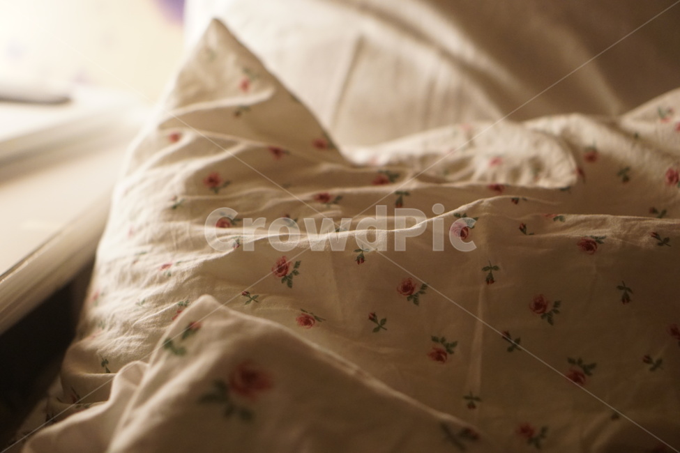 방,이불,침대,베개,인테리어,pillow,가구,furniture,이불보