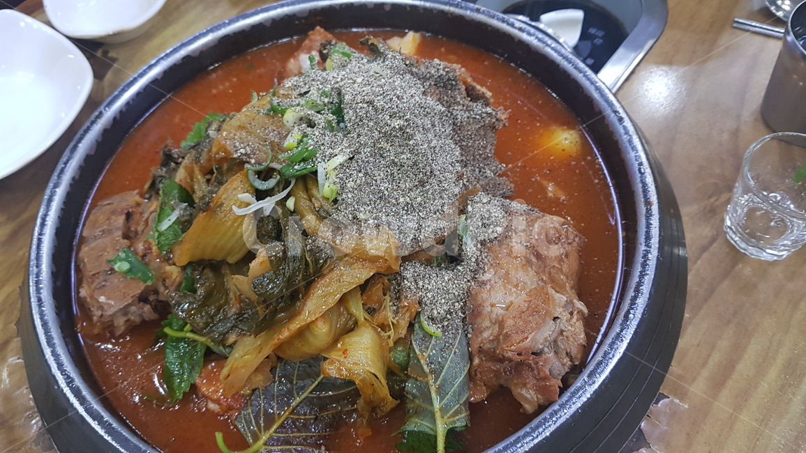 요리,식사,food,음식,bowl,사발,감자탕,뼈다귀해장국,해장국