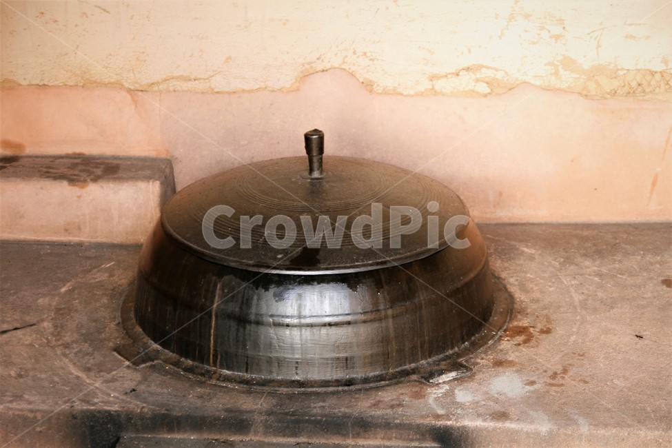 전통,무쇠,가마솥,주방,솥뚜껑,부엌,한국전통,한국문화,korean traditional,korean culture,사물,물건,오브젝트,thing,object,matter