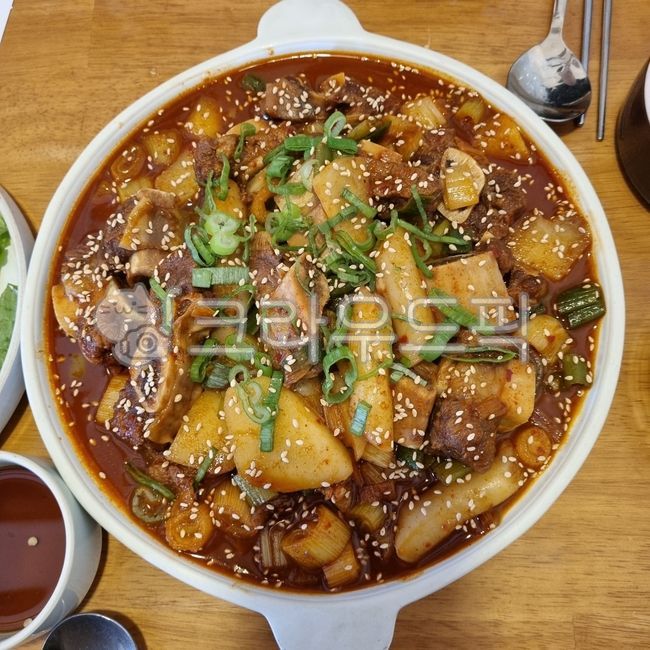 food,음식,소갈비,소갈비찜,매운소갈비찜,한식,떡사리,소고기요리,갈비찜,소고기