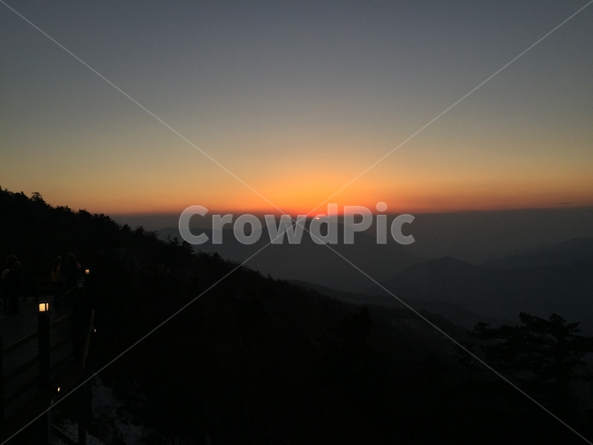 일몰,평창,산,분위기,해질녘,자연,풍경,nature,landscape,outdoors,옥외,dusk,황혼,sunset,dawn,새벽,sky,하늘,red sky,붉은 하늘
